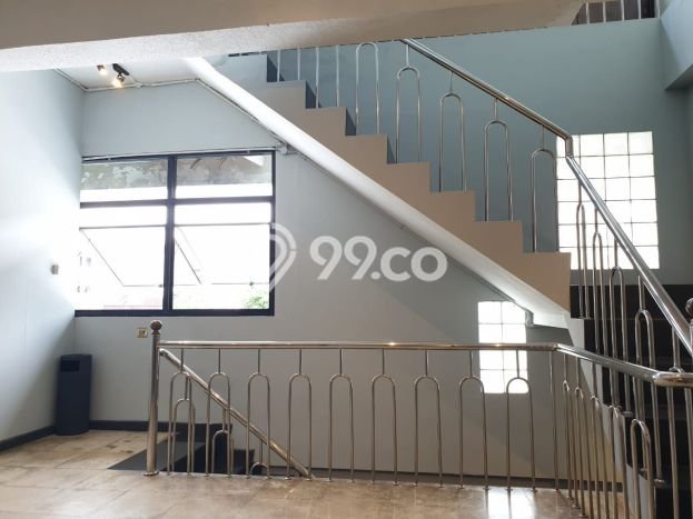 Ruko Dijual di Jakarta Selatan LT 365m2 & LB 1487m2 Lokasi Terbaik! Ruko Dijual di Jakarta Selatan LT 365m2 & LB 1487m2 Lokasi Terbaik!