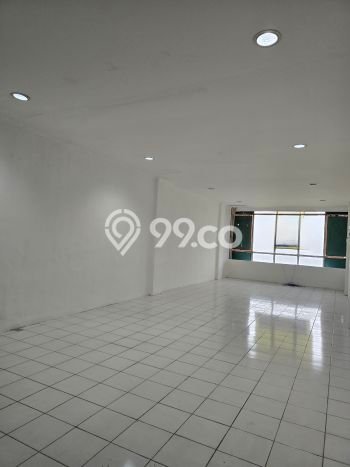 Ruko Dijual di Pasar Minggu LT 124m2, LB 372m2 untuk Investasi Ruko Dijual di Pasar Minggu LT 124m2, LB 372m2 untuk Investasi