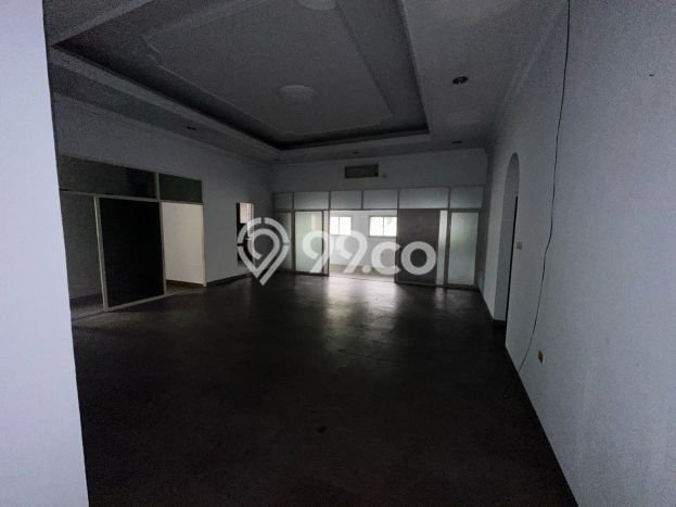 Sewa Rumah Nyaman di Kebayoran Baru Siap Huni dan Strategis Sewa Rumah Nyaman di Kebayoran Baru Siap Huni dan Strategis