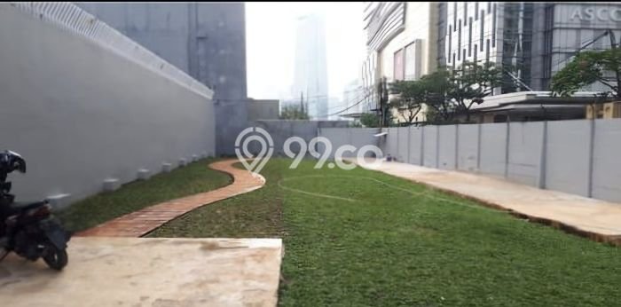 Tanah Dijual Lokasi Strategis di Jakarta Selatan dengan Luas 450m2 Tanah Dijual Lokasi Strategis di Jakarta Selatan dengan Luas 450m2