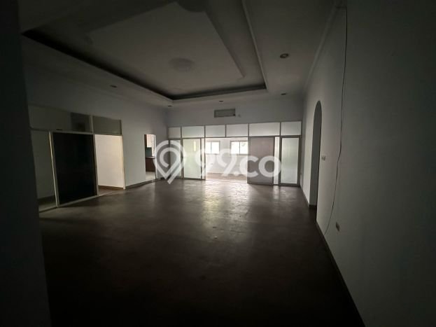 Sewa Rumah Nyaman di Kebayoran Baru Siap Huni dan Strategis Sewa Rumah Nyaman di Kebayoran Baru Siap Huni dan Strategis
