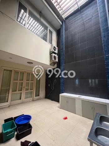 Disewakan Rumah Harga Terjangkau di Pondok Indah Jakarta Selatan Punya 4 Kamar Tidur Disewakan Rumah Harga Terjangkau di Pondok Indah Jakarta Selatan Punya 4 Kamar Tidur