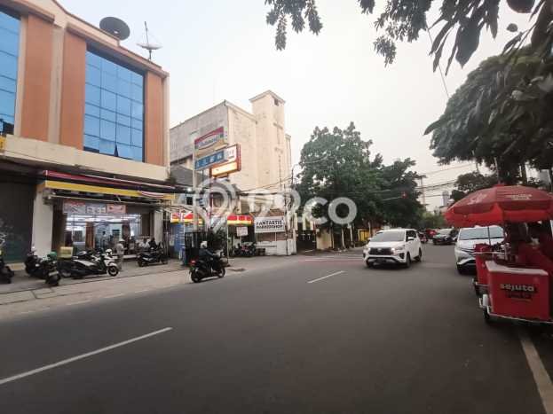 Unit Ruko Dijual di Jakarta Pusat LT 600m2 & LB 1088m2 Unit Ruko Dijual di Jakarta Pusat LT 600m2 & LB 1088m2
