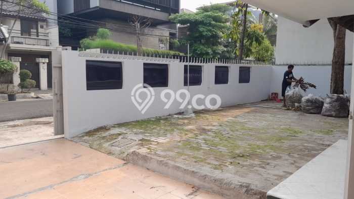 Rumah sewa siap pakai 3 Kamar Tidur di Senopati, Jakarta Selatan Rumah sewa siap pakai 3 Kamar Tidur di Senopati, Jakarta Selatan