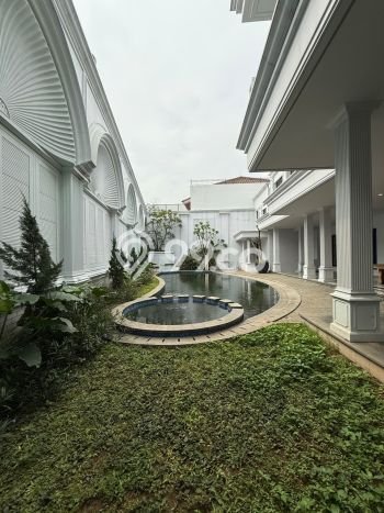 For Sale! Luxury House LT 1050m2 Desain Modern di Pondok Indah For Sale! Luxury House LT 1050m2 Desain Modern di Pondok Indah