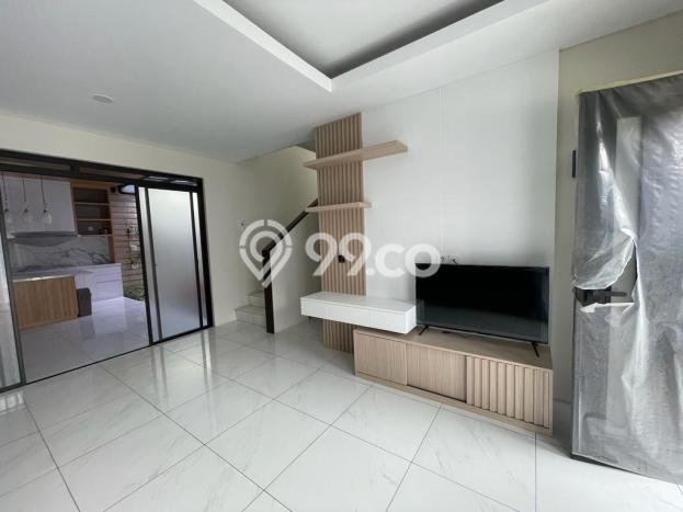 Disewakan! Rumah 3 Kamar Tidur &
2 Kamar Mandi di Kota Baru Parahyangan, Bandung Disewakan! Rumah 3 Kamar Tidur &
2 Kamar Mandi di Kota Baru Parahyangan, Bandung