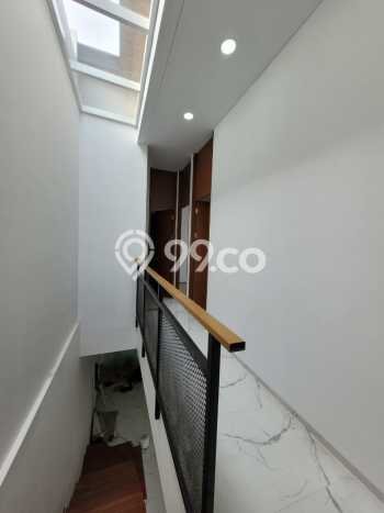Dijual Rumah Luas Elegan Dengan View Cantik di Setra Duta, Bandung Dijual Rumah Luas Elegan Dengan View Cantik di Setra Duta, Bandung