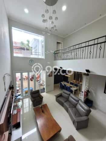 Dijual Rumah Luas Elegan Dengan View Eksklusif di Setra Duta, Bandung Dijual Rumah Luas Elegan Dengan View Eksklusif di Setra Duta, Bandung