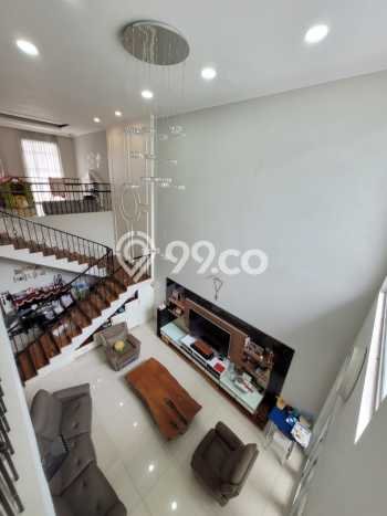 Dijual Rumah Luas Elegan Dengan View Eksklusif di Setra Duta, Bandung Dijual Rumah Luas Elegan Dengan View Eksklusif di Setra Duta, Bandung