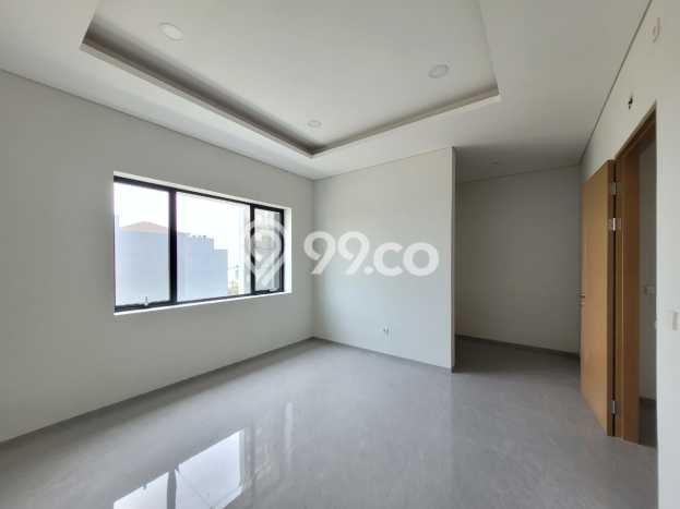 For Sale! Luxury House LT 80m2 Desain Elegan di Setra Duta For Sale! Luxury House LT 80m2 Desain Elegan di Setra Duta