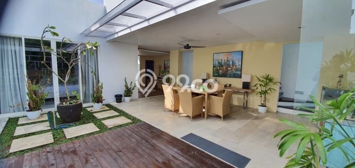 DIJUAL! Vila Kawasan , Luas 181m2m², Posisi Strategis DIJUAL! Vila Kawasan , Luas 181m2m², Posisi Strategis