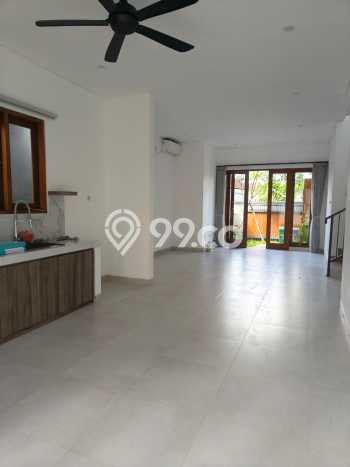 DIJUAL! Vila Kawasan , Luas 175m2m², Posisi Strategis DIJUAL! Vila Kawasan , Luas 175m2m², Posisi Strategis