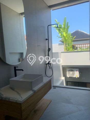 Vila Berkembang di , Luas 120m2m², Area Asri untuk Anda Vila Berkembang di , Luas 120m2m², Area Asri untuk Anda