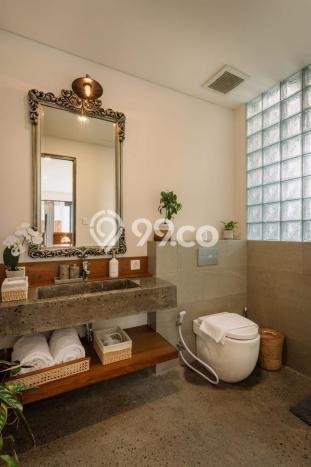 LOKASI STRATEGIS! Vila di , Ukuran 595m2m², Akses ke fasilitas kota LOKASI STRATEGIS! Vila di , Ukuran 595m2m², Akses ke fasilitas kota