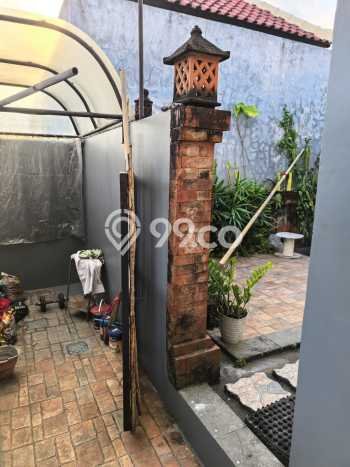 Lokasi terbaik! Rumah siap huni disewakan di Denpasar Barat LB 100m2 Lokasi terbaik! Rumah siap huni disewakan di Denpasar Barat LB 100m2
