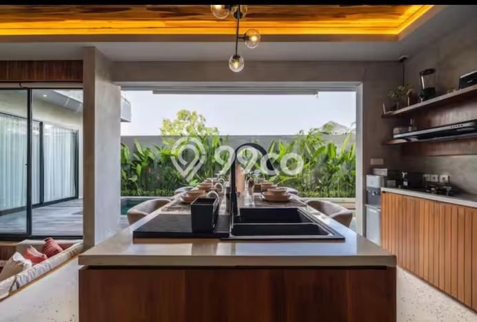 Vila Kawasan , Luas 180m2m², Lokasi Strategis Vila Kawasan , Luas 180m2m², Lokasi Strategis