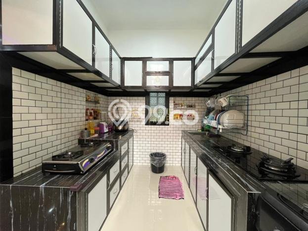 Rumah Strategis Modern Lb 200m2 di Mlati, Sleman Rumah Strategis Modern Lb 200m2 di Mlati, Sleman