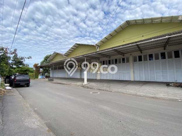 KAWASAN PREMIUM! Gudang di Kraton, Luas 300m2m², Akses Utama KAWASAN PREMIUM! Gudang di Kraton, Luas 300m2m², Akses Utama