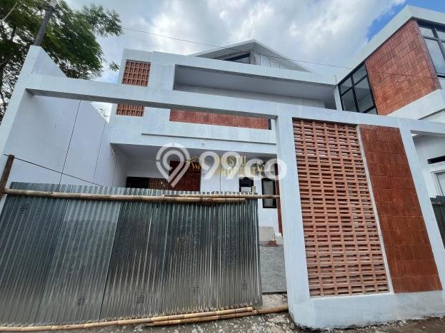 Dijual Rumah Kost di Condong Catur, Sleman, 18 KT, 18 KM, Bangunan 380m2 Dijual Rumah Kost di Condong Catur, Sleman, 18 KT, 18 KM, Bangunan 380m2