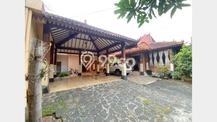 Vila di , Area 887m2m², Lingkungan Nyaman Vila di , Area 887m2m², Lingkungan Nyaman