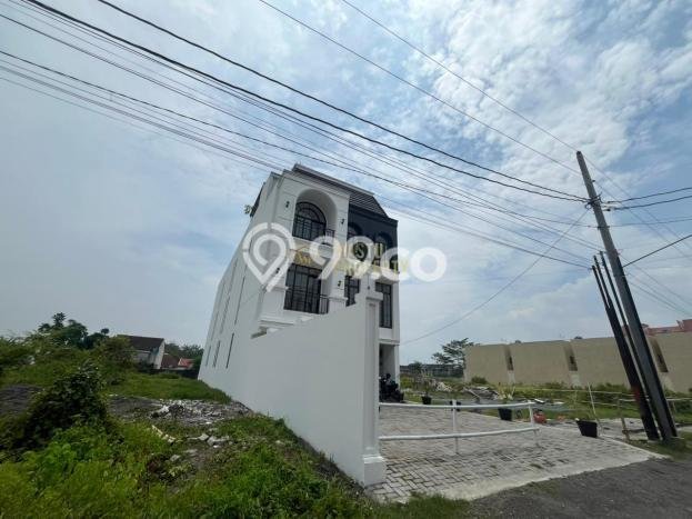 Kost Dijual di Caturtunggal dengan 34 KT dan Luas 796m2 Kost Dijual di Caturtunggal dengan 34 KT dan Luas 796m2