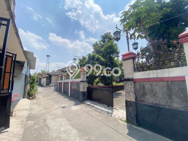 Vila di Kalasan, Ukuran 750m², Akses ke berbagai keperluan Vila di Kalasan, Ukuran 750m², Akses ke berbagai keperluan