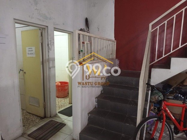 Unit Kost Dijual di Kawasan Depok Sleman dengan 12 KT Unit Kost Dijual di Kawasan Depok Sleman dengan 12 KT
