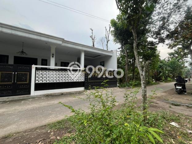 Rumah Strategis Modern Lb 200m2 di Mlati, Sleman Rumah Strategis Modern Lb 200m2 di Mlati, Sleman