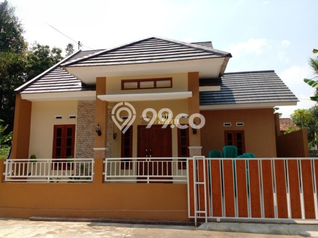 For Sale Rumah 3 Kamar Lokasi Strategis Nyaman dan Strategis di Seyegan For Sale Rumah 3 Kamar Lokasi Strategis Nyaman dan Strategis di Seyegan