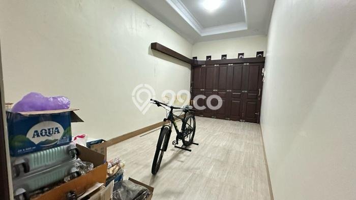 Unit Kost Dijual di Banguntapan dengan 17 Kamar Tidur & Luas Bangunan 660m2 Unit Kost Dijual di Banguntapan dengan 17 Kamar Tidur & Luas Bangunan 660m2