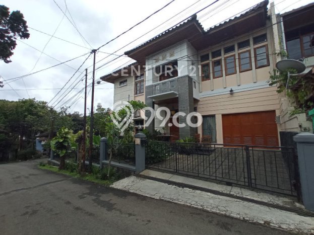 Disewakan! Rumah 5 Kamar Tidur &
4 Kamar Mandi di Cipedes, Bandung Disewakan! Rumah 5 Kamar Tidur &
4 Kamar Mandi di Cipedes, Bandung
