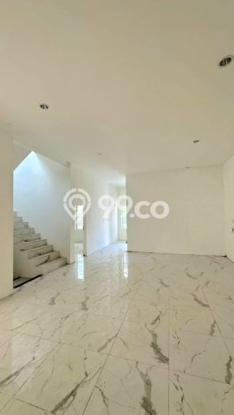 KESEMPATAN EMAS! Vila Kawasan Deli Tua, Luas 136m2m², Lingkungan Eksklusif dengan privasi terjaga KESEMPATAN EMAS! Vila Kawasan Deli Tua, Luas 136m2m², Lingkungan Eksklusif dengan privasi terjaga