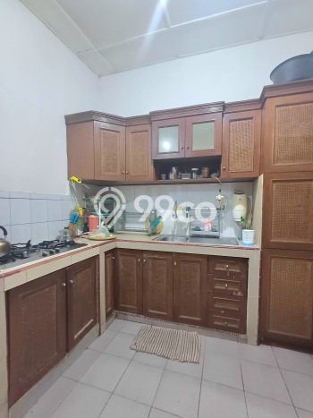 Vila Kawasan Medan Petisah, Luas 815m2m², Akses ke transportasi publik Vila Kawasan Medan Petisah, Luas 815m2m², Akses ke transportasi publik