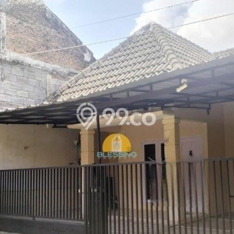PROPERTI PILIHAN! Rumah area Banyumanik, Luas 123m2m² Bangunan 90m2m² PROPERTI PILIHAN! Rumah area Banyumanik, Luas 123m2m² Bangunan 90m2m²