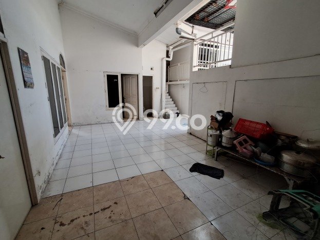 Disewakan Rumah Konsep Modern di Banyumanik Semarang dengan 7 KT Disewakan Rumah Konsep Modern di Banyumanik Semarang dengan 7 KT