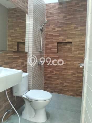 Rumah area Tembalang, 4 KM, Akses Rumah Sakit, LT 230m2m² LB 240m2m² Rumah area Tembalang, 4 KM, Akses Rumah Sakit, LT 230m2m² LB 240m2m²