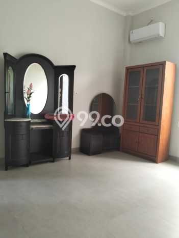 Rumah area Tembalang, 4 KM, Akses Rumah Sakit, LT 230m2m² LB 240m2m² Rumah area Tembalang, 4 KM, Akses Rumah Sakit, LT 230m2m² LB 240m2m²