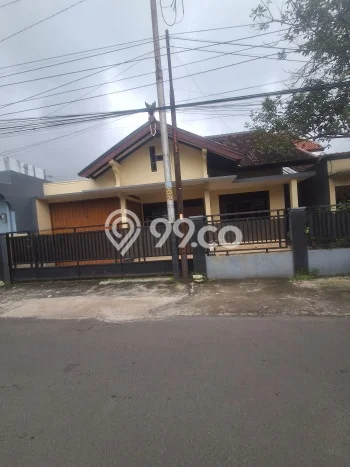 Disewakan Rumah Harga Terjangkau di Srondol Semarang dengan 5 Kamar Tidur Disewakan Rumah Harga Terjangkau di Srondol Semarang dengan 5 Kamar Tidur