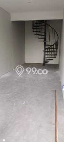 Rumah Modern LT 340m2m² Siap Huni di Kompleks Cluster , Semarang Rumah Modern LT 340m2m² Siap Huni di Kompleks Cluster , Semarang