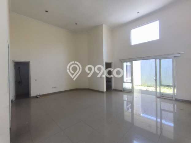 LOKASI STRATEGIS! Rumah di Semarang Barat, Dekat Stasiun, 2 KM, Luas 240m2m² Bangunan 150m2m² LOKASI STRATEGIS! Rumah di Semarang Barat, Dekat Stasiun, 2 KM, Luas 240m2m² Bangunan 150m2m²