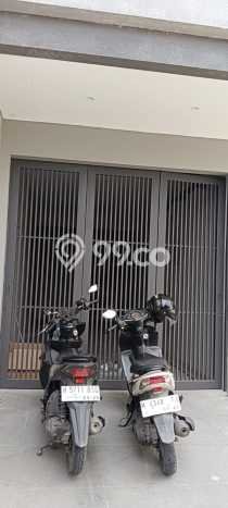 Rumah Modern LT 340m2m² Siap Huni di Kompleks Cluster , Semarang Rumah Modern LT 340m2m² Siap Huni di Kompleks Cluster , Semarang