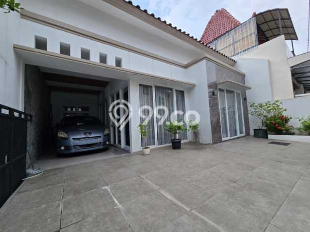 Hunian Mewah Siap Huni LT 200m2 di Gajah Mungkur, Semarang Hunian Mewah Siap Huni LT 200m2 di Gajah Mungkur, Semarang