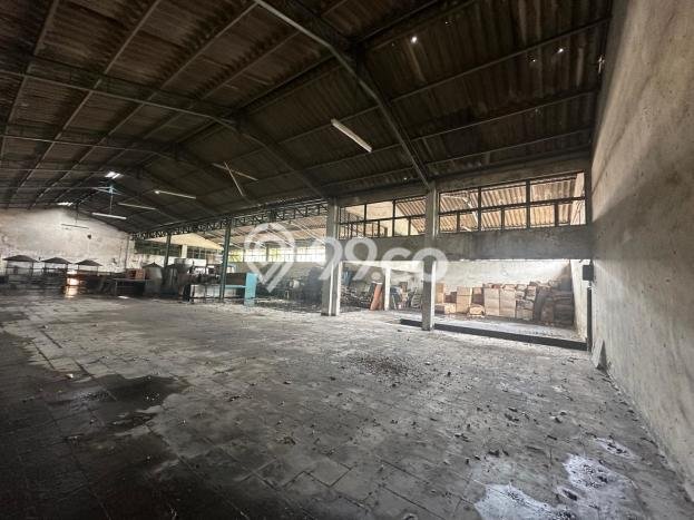 Unit Pabrik Dijual di Ngaliyan Semarang Luas Tanah 10160m2, Luas Bangunan 4100m2 Unit Pabrik Dijual di Ngaliyan Semarang Luas Tanah 10160m2, Luas Bangunan 4100m2