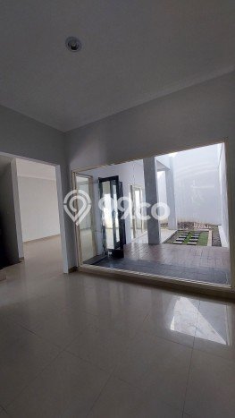 Rumah Elit LB 300m2 Siap Pakai Desain Elegan di Pakuwon City, Surabaya Rumah Elit LB 300m2 Siap Pakai Desain Elegan di Pakuwon City, Surabaya