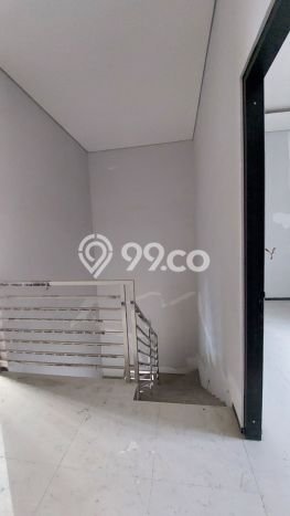 Jual Rumah Strategis Bagus Punya 3 KT di Mulyorejo Surabaya SHM Jual Rumah Strategis Bagus Punya 3 KT di Mulyorejo Surabaya SHM