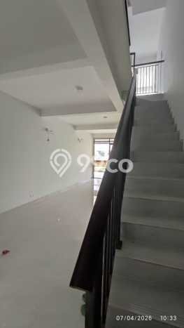 Ruko untuk Disewa di Pusat Surabaya Luas Bangunan 300m2 Ruko untuk Disewa di Pusat Surabaya Luas Bangunan 300m2
