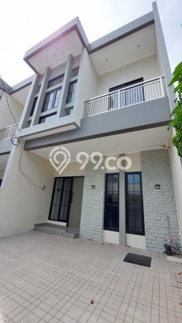 For Sale Rumah 4 Kamar Lokasi Ideal Bagus dan Strategis di Sukolilo For Sale Rumah 4 Kamar Lokasi Ideal Bagus dan Strategis di Sukolilo