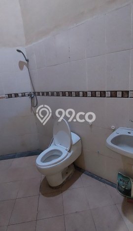 Rumah sewa siap pakai 3 KT di Mulyosari, Surabaya Rumah sewa siap pakai 3 KT di Mulyosari, Surabaya