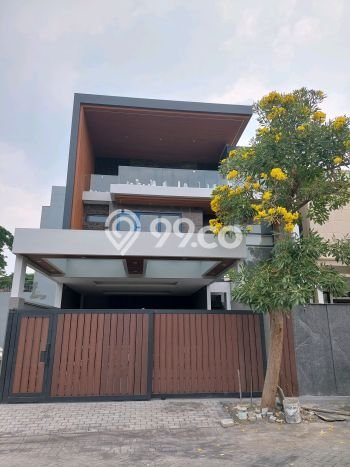 Rumah Mewah LB 410m2 Siap Huni Desain Elegan di Citraland, Surabaya Rumah Mewah LB 410m2 Siap Huni Desain Elegan di Citraland, Surabaya