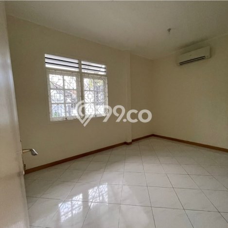 Rumah Modern 3 Kamar LT 194m2 di Sutorejo Rumah Modern 3 Kamar LT 194m2 di Sutorejo